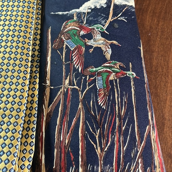 Ducks Unlimited & Nautica Tie - Picture 2 of 6